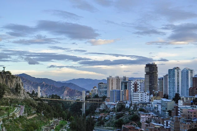 Bolivijské město La Paz