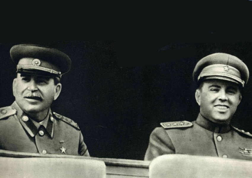 Josef Stalin a jeho obdivovatel Enver Hoxha