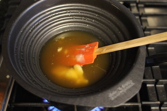 Rozpouštění vosku